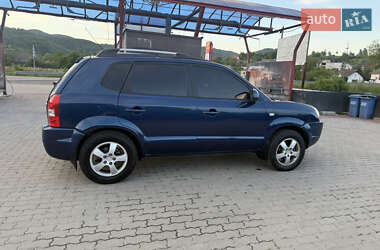 Внедорожник / Кроссовер Hyundai Tucson 2004 в 