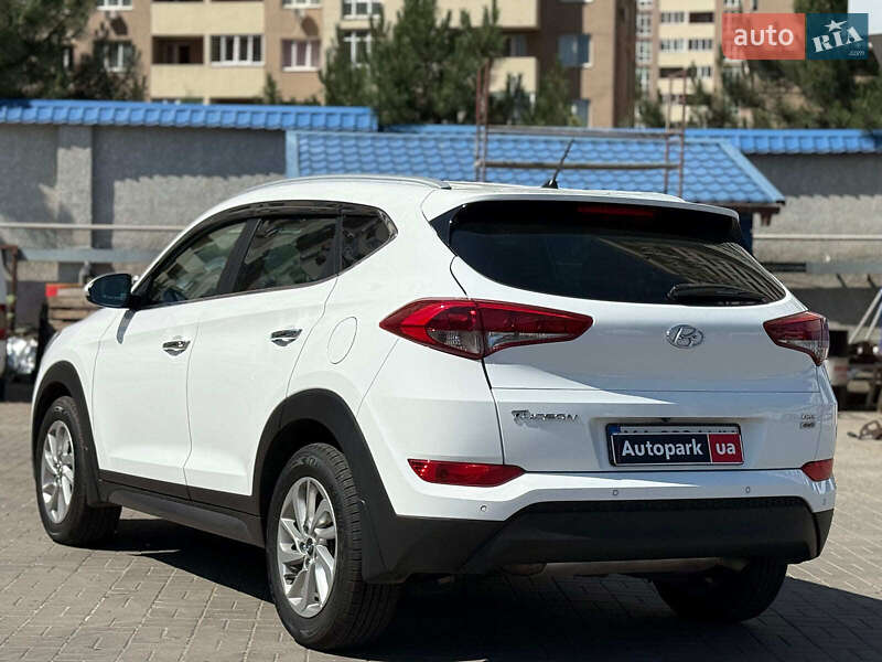 Позашляховик / Кросовер Hyundai Tucson 2016 в Одесі