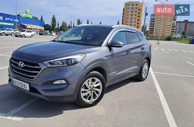 Позашляховик / Кросовер Hyundai Tucson 2015 в Кам'янець-Подільському