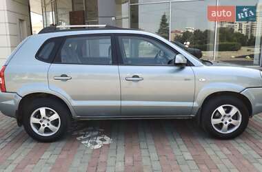 Внедорожник / Кроссовер Hyundai Tucson 2005 в 