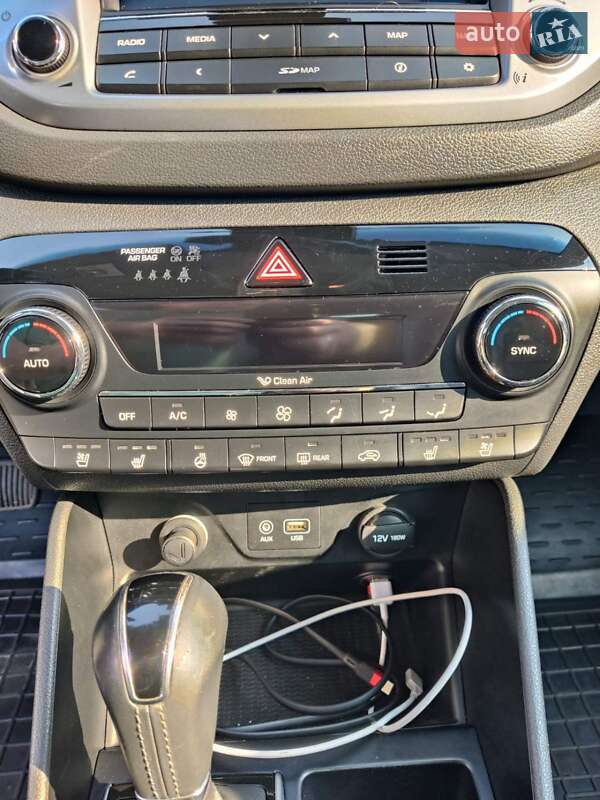 Позашляховик / Кросовер Hyundai Tucson 2016 в Дніпрі