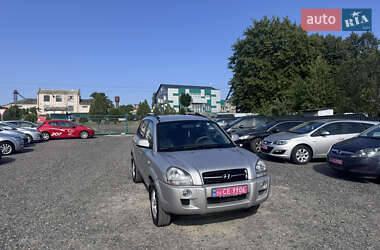 Внедорожник / Кроссовер Hyundai Tucson 2006 в 