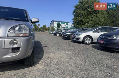 Внедорожник / Кроссовер Hyundai Tucson 2006 в 