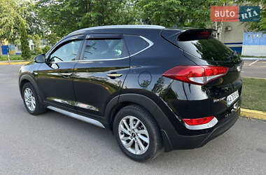 Внедорожник / Кроссовер Hyundai Tucson 2017 в 
