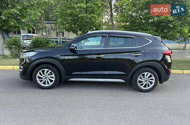 Внедорожник / Кроссовер Hyundai Tucson 2017 в 