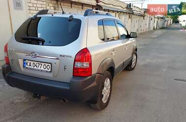 Внедорожник / Кроссовер Hyundai Tucson 2007 в 