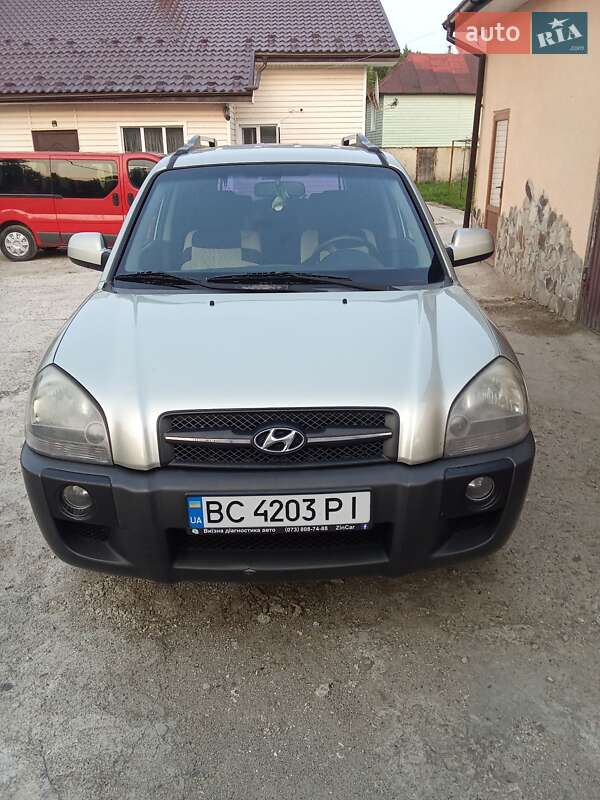 Внедорожник / Кроссовер Hyundai Tucson 2008 в 