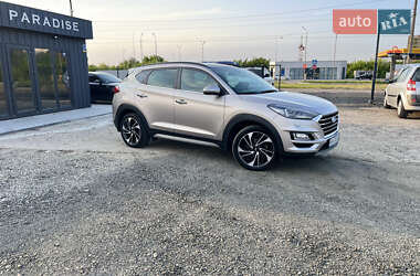 Внедорожник / Кроссовер Hyundai Tucson 2019 в 