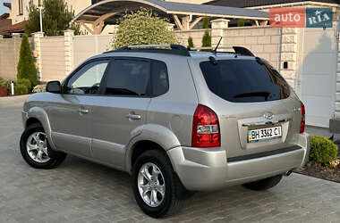 Внедорожник / Кроссовер Hyundai Tucson 2008 в 