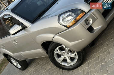Внедорожник / Кроссовер Hyundai Tucson 2008 в 