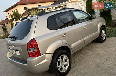 Внедорожник / Кроссовер Hyundai Tucson 2008 в 