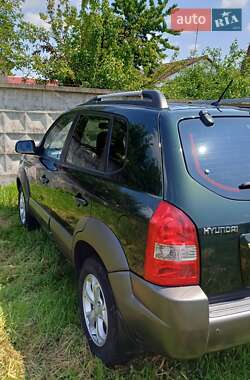 Внедорожник / Кроссовер Hyundai Tucson 2008 в 
