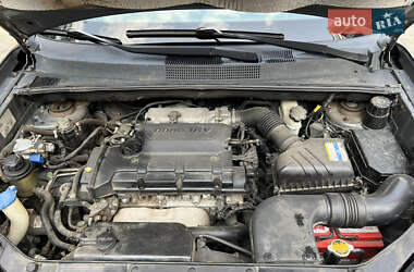 Внедорожник / Кроссовер Hyundai Tucson 2008 в 