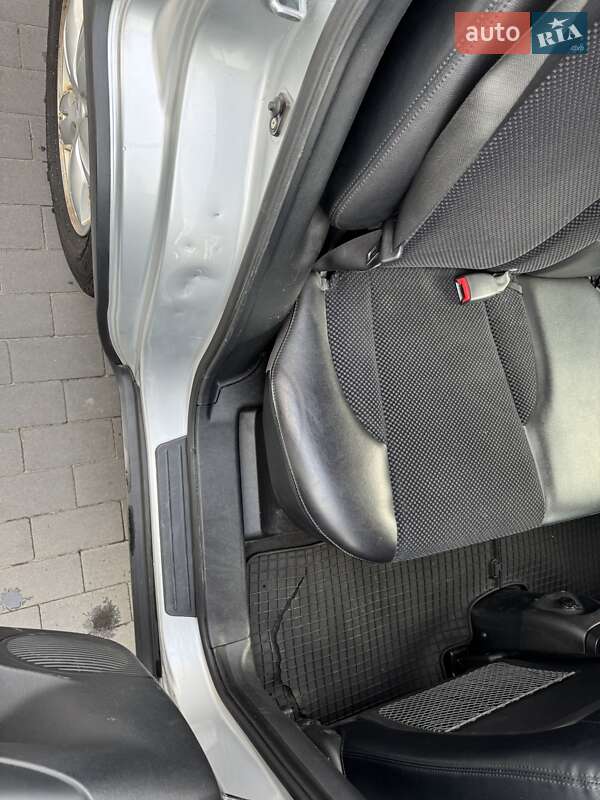 Позашляховик / Кросовер Hyundai Tucson 2011 в Києві