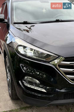 Внедорожник / Кроссовер Hyundai Tucson 2017 в 