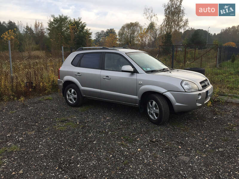 Позашляховик / Кросовер Hyundai Tucson 2005 в Черкасах