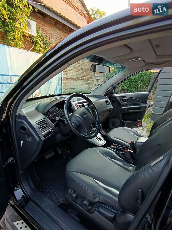 Позашляховик / Кросовер Hyundai Tucson 2006 в Умані