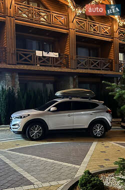Позашляховик / Кросовер Hyundai Tucson 2017 в Києві
