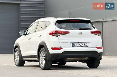 Внедорожник / Кроссовер Hyundai Tucson 2017 в 