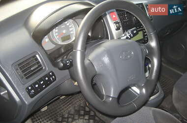 Позашляховик / Кросовер Hyundai Tucson 2008 в 