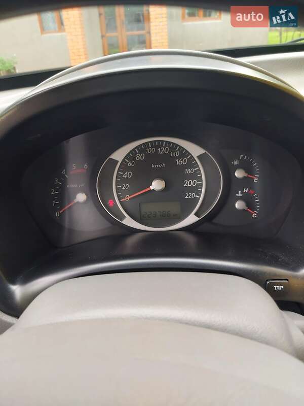 Внедорожник / Кроссовер Hyundai Tucson 2006 в Ревном фото 16 Внедорожник / Кроссовер Hyundai Tucson 2006 в Ревном
