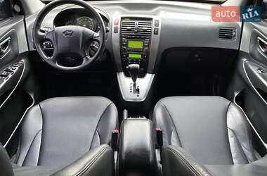 Внедорожник / Кроссовер Hyundai Tucson 2009 в 