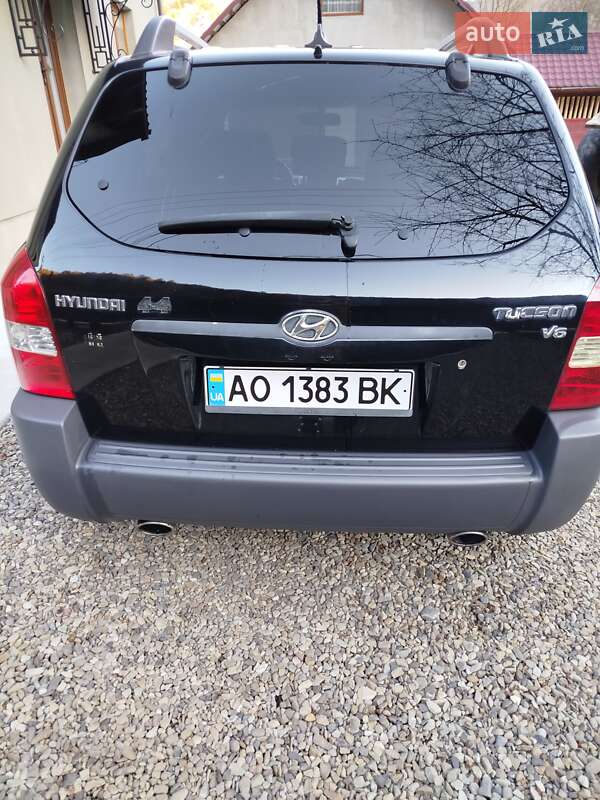 Позашляховик / Кросовер Hyundai Tucson 2006 в Тячеві