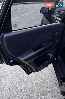 Внедорожник / Кроссовер Hyundai Tucson 2006 в 