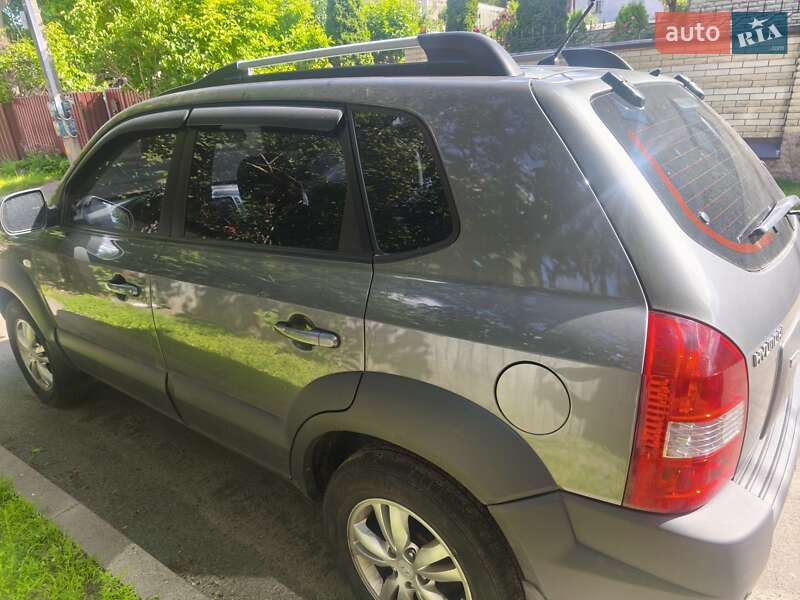 Внедорожник / Кроссовер Hyundai Tucson 2011 в Киеве