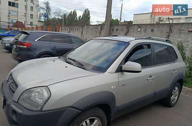 Внедорожник / Кроссовер Hyundai Tucson 2007 в 