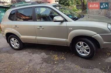 Внедорожник / Кроссовер Hyundai Tucson 2008 в 
