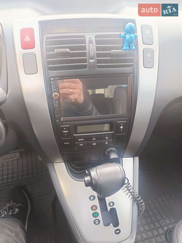 Позашляховик / Кросовер Hyundai Tucson 2009 в Одесі