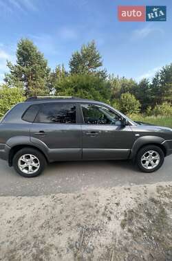 Позашляховик / Кросовер Hyundai Tucson 2010 в 
