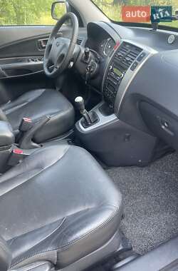 Позашляховик / Кросовер Hyundai Tucson 2010 в 