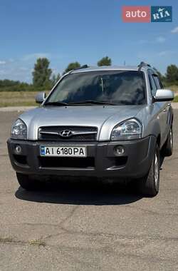 Внедорожник / Кроссовер Hyundai Tucson 2011 в Остер
