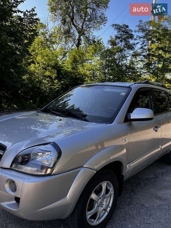 Внедорожник / Кроссовер Hyundai Tucson 2008 в Харькове фото 14 Внедорожник / Кроссовер Hyundai Tucson 2008 в Харькове