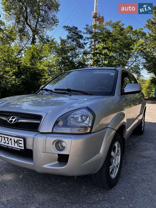Внедорожник / Кроссовер Hyundai Tucson 2008 в Харькове фото 18 Внедорожник / Кроссовер Hyundai Tucson 2008 в Харькове