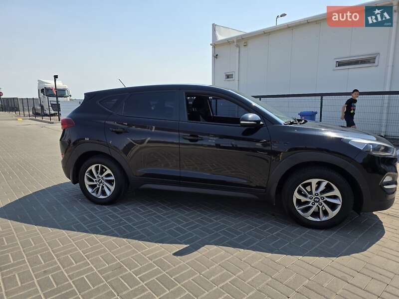 Позашляховик / Кросовер Hyundai Tucson 2016 в Софіївській Борщагівці