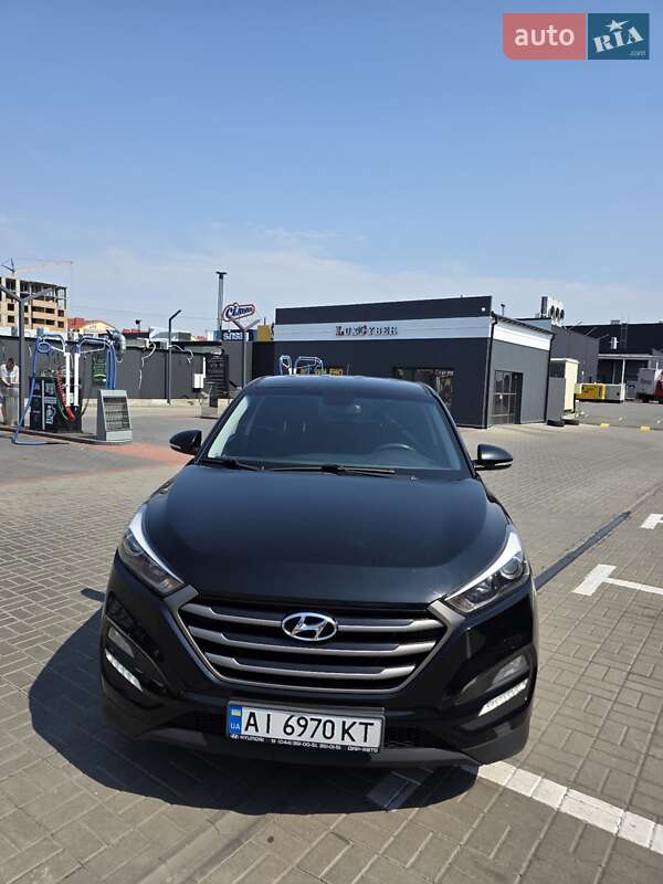 Позашляховик / Кросовер Hyundai Tucson 2016 в Софіївській Борщагівці