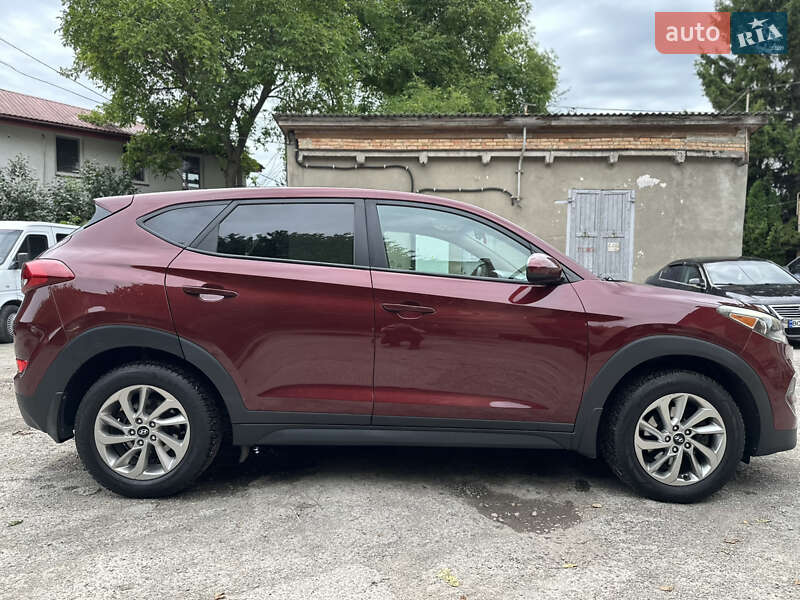 Позашляховик / Кросовер Hyundai Tucson 2016 в Тернополі