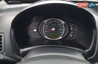 Внедорожник / Кроссовер Hyundai Tucson 2006 в 