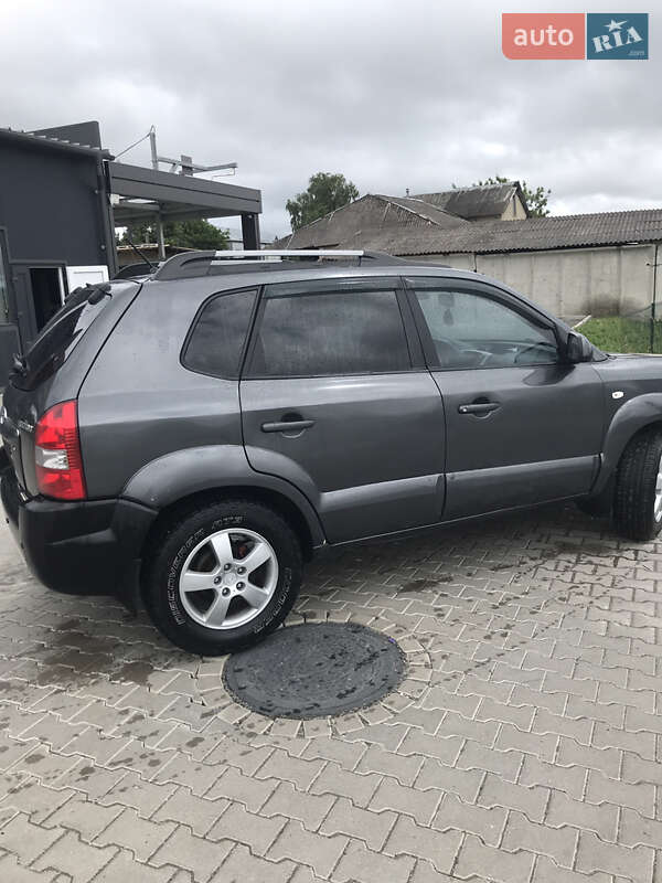 Внедорожник / Кроссовер Hyundai Tucson 2007 в Шумске