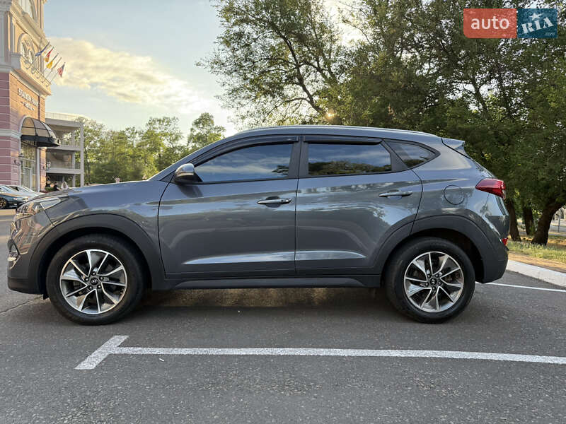 Позашляховик / Кросовер Hyundai Tucson 2017 в Одесі