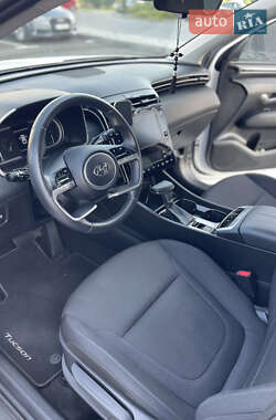Внедорожник / Кроссовер Hyundai Tucson 2021 в 