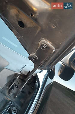 Внедорожник / Кроссовер Hyundai Tucson 2009 в 