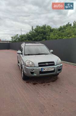 Внедорожник / Кроссовер Hyundai Tucson 2007 в Сарнах