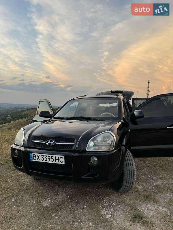 Позашляховик / Кросовер Hyundai Tucson 2008 в Ізюмі