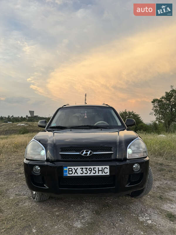 Позашляховик / Кросовер Hyundai Tucson 2008 в Ізюмі