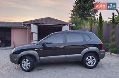 Внедорожник / Кроссовер Hyundai Tucson 2007 в 