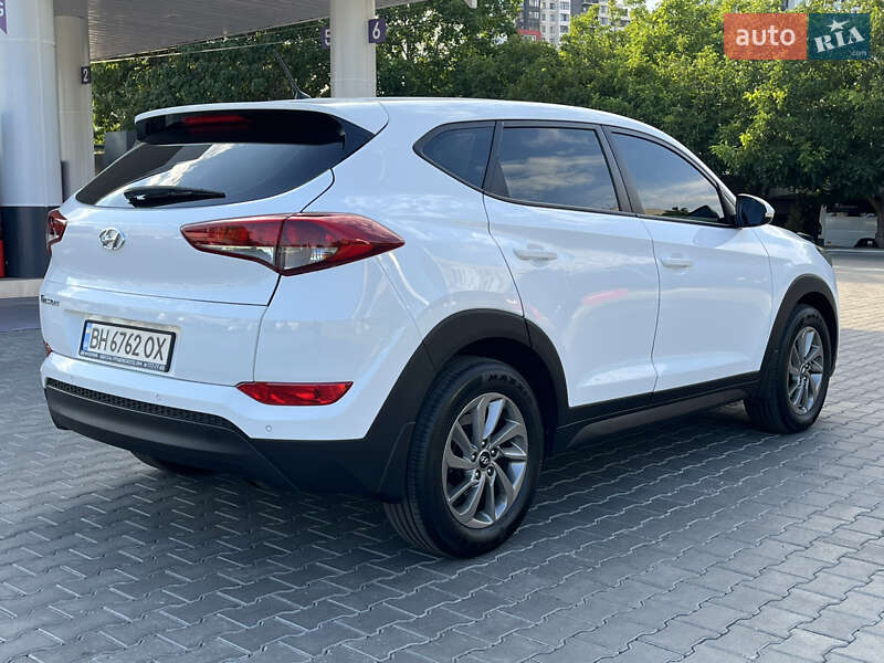 Внедорожник / Кроссовер Hyundai Tucson 2016 в Одессе
